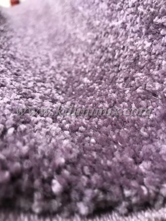 Едноцветен килим - Лилав